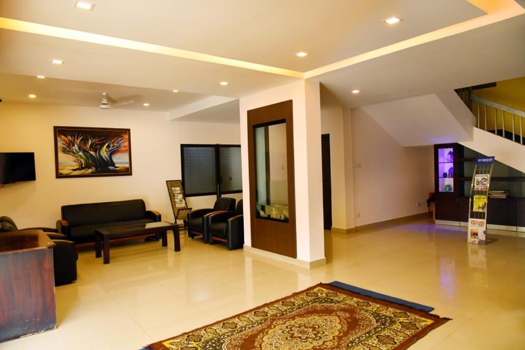 Hotel Chanakya Palakkad Luaran gambar