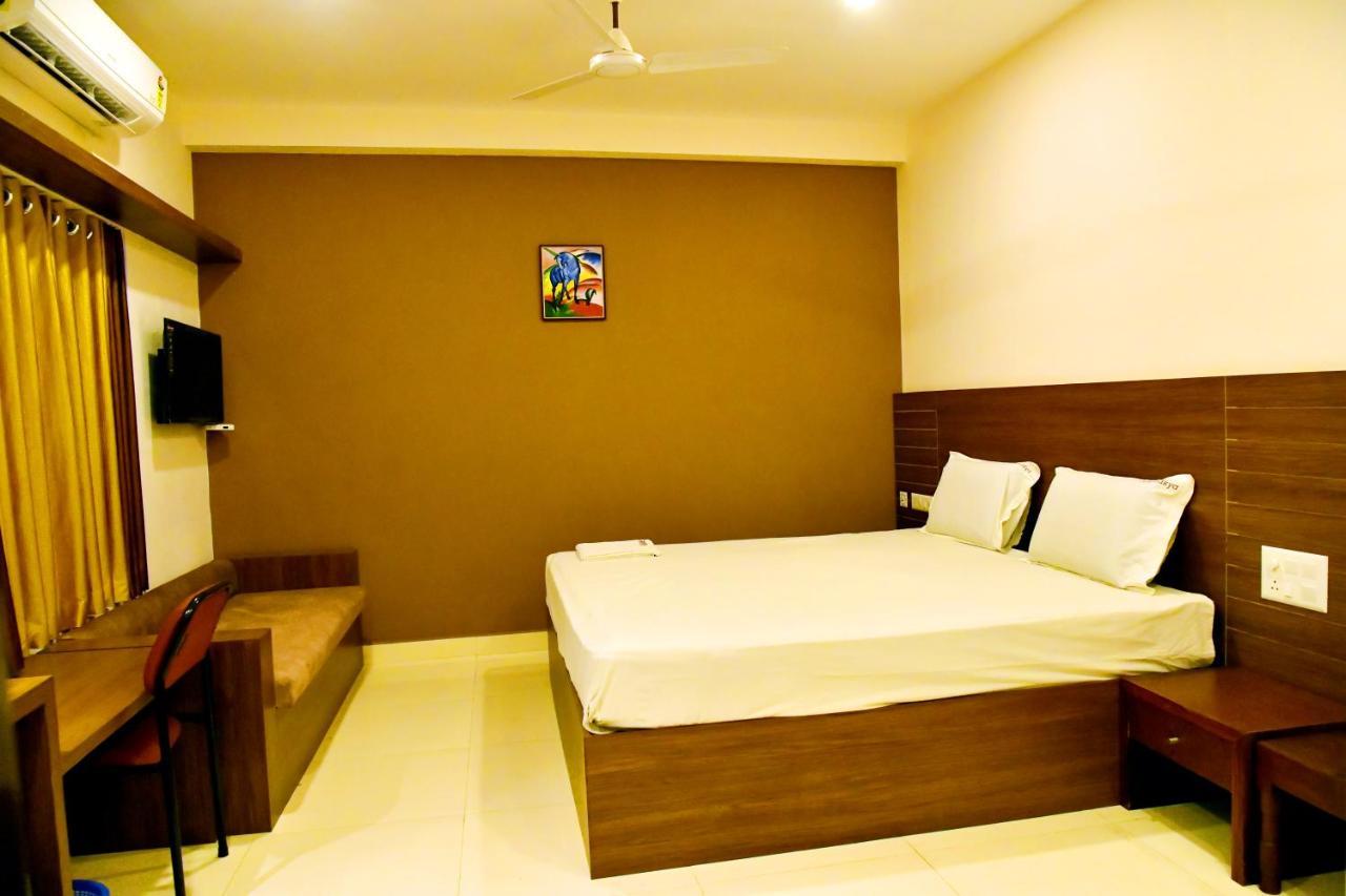 Hotel Chanakya Palakkad Luaran gambar